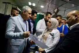الوكيل الأداري لوزارة الصحة يتفقد مستشفى الصدر التعليمي في ميسان